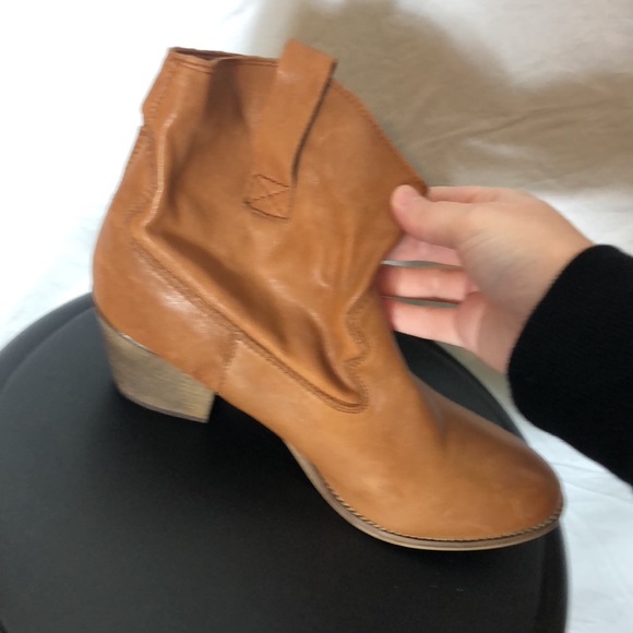 Sundance Leather Ankle Boots - Picture 6 of 13